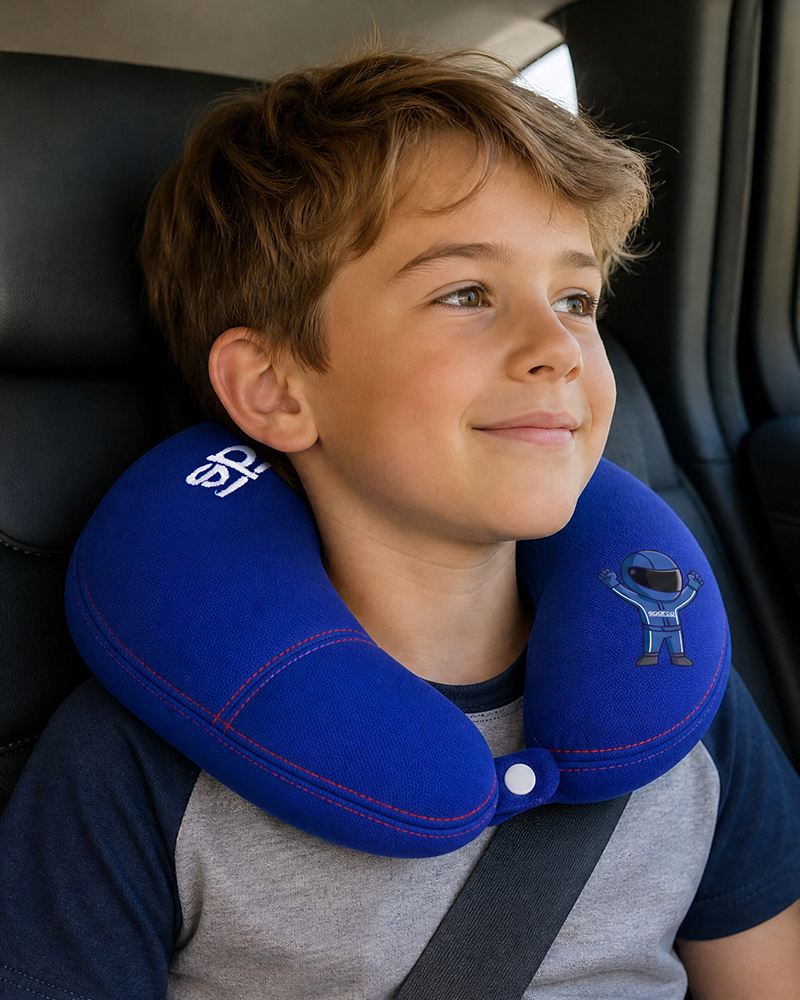 STYLISH TRAVEL COMPANION